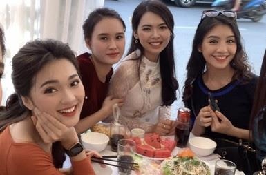 Top 5 Hoa hau Hoan vu Viet Nam 2017 to chuc le an hoi hinh anh