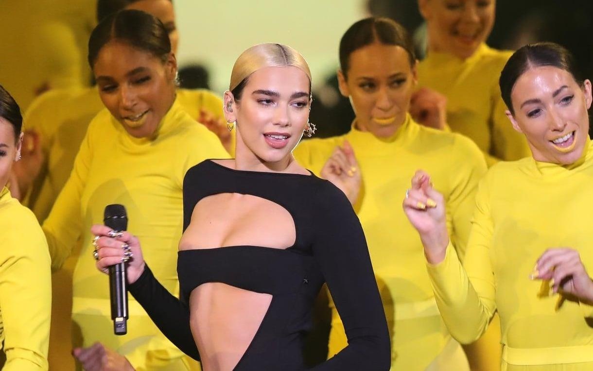 Dua Lipa mac do dien cat xe o MTV EMAs 2019 hinh anh