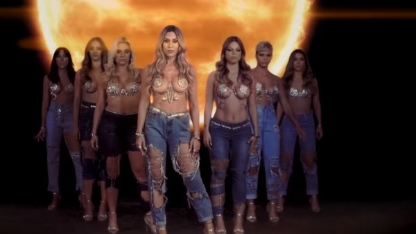 ca sĩ Argentina mặc nội y hình rắn ảnh 2 ca si Argentina mac noi y hinh ran anh 2