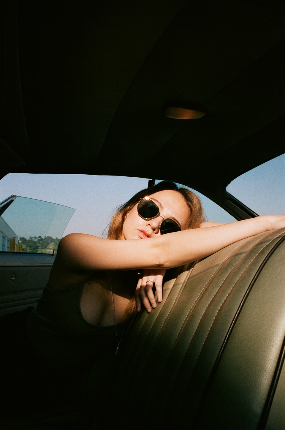 Angela Phuong Trinh lot xac anh 13