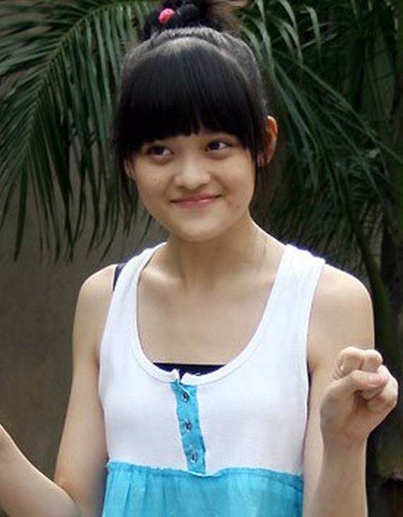 Angela Phuong Trinh lot xac anh 8