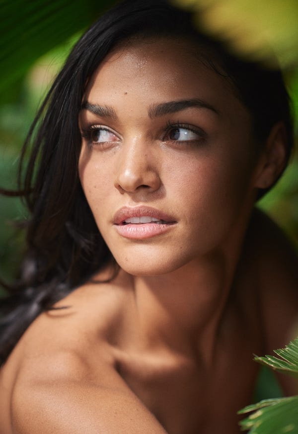 mat moc cua hoa hau hoan vu anh 11