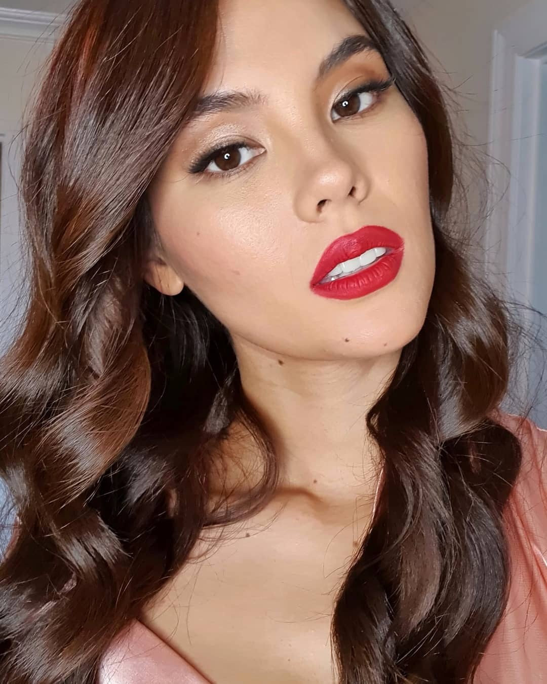 mat moc cua hoa hau hoan vu anh 2