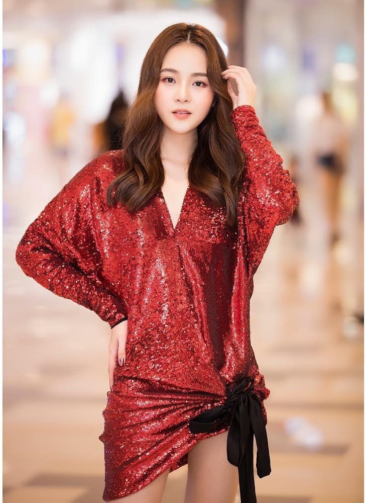 Angela Phuong Trinh lot xac anh 18