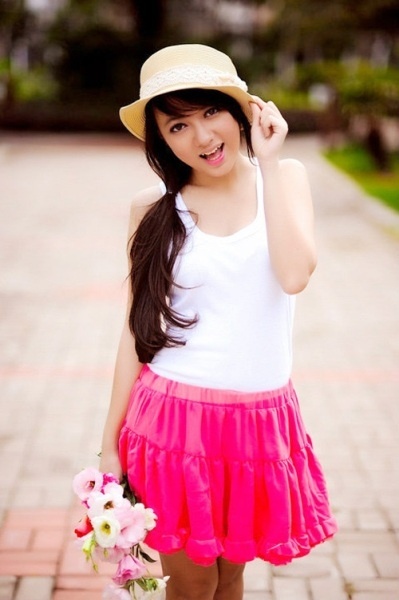 Angela Phuong Trinh lot xac anh 12