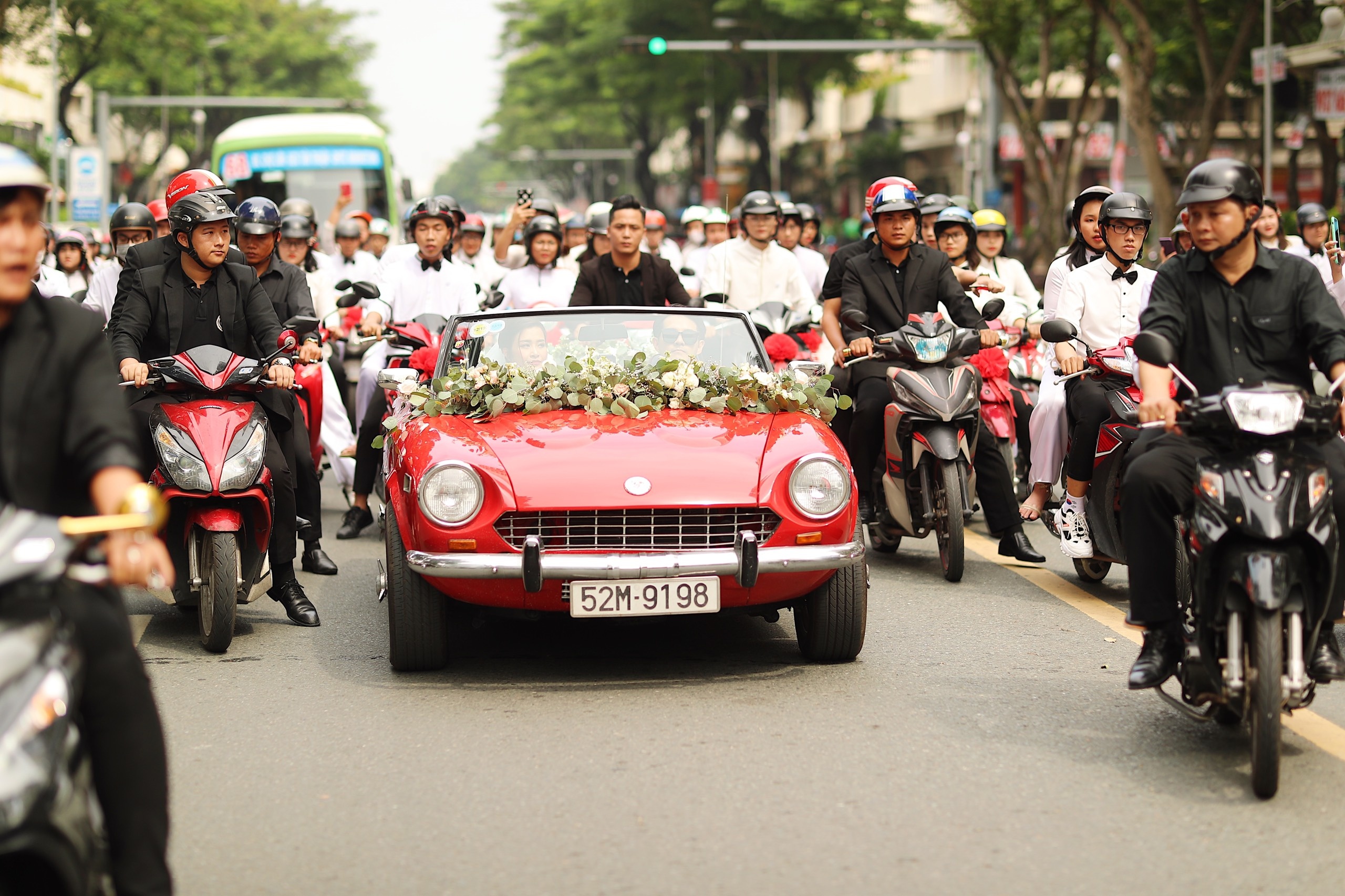 dam cuoi Dong Nhi Ong Cao Thang anh 9