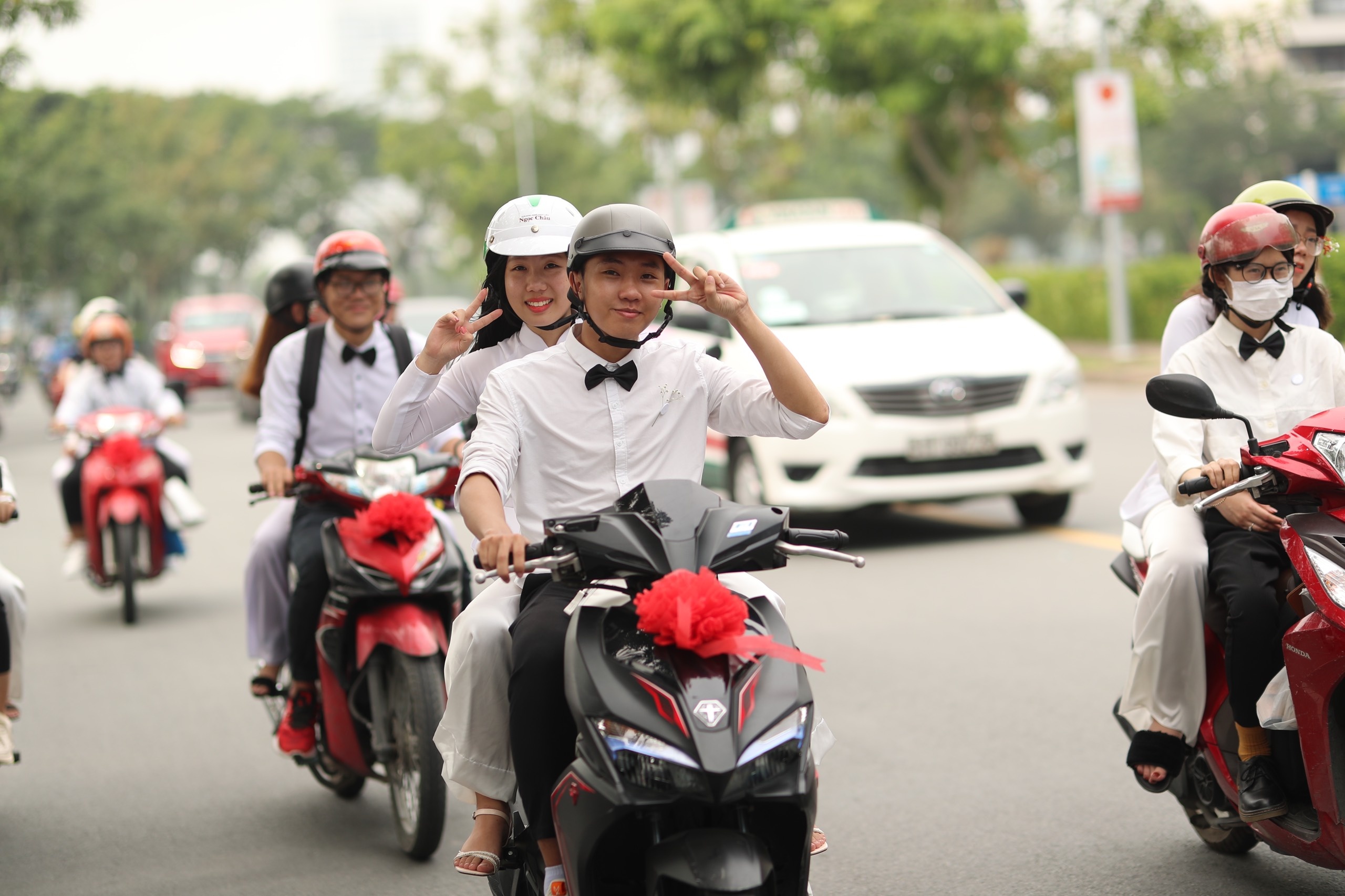 dam cuoi Dong Nhi Ong Cao Thang anh 10