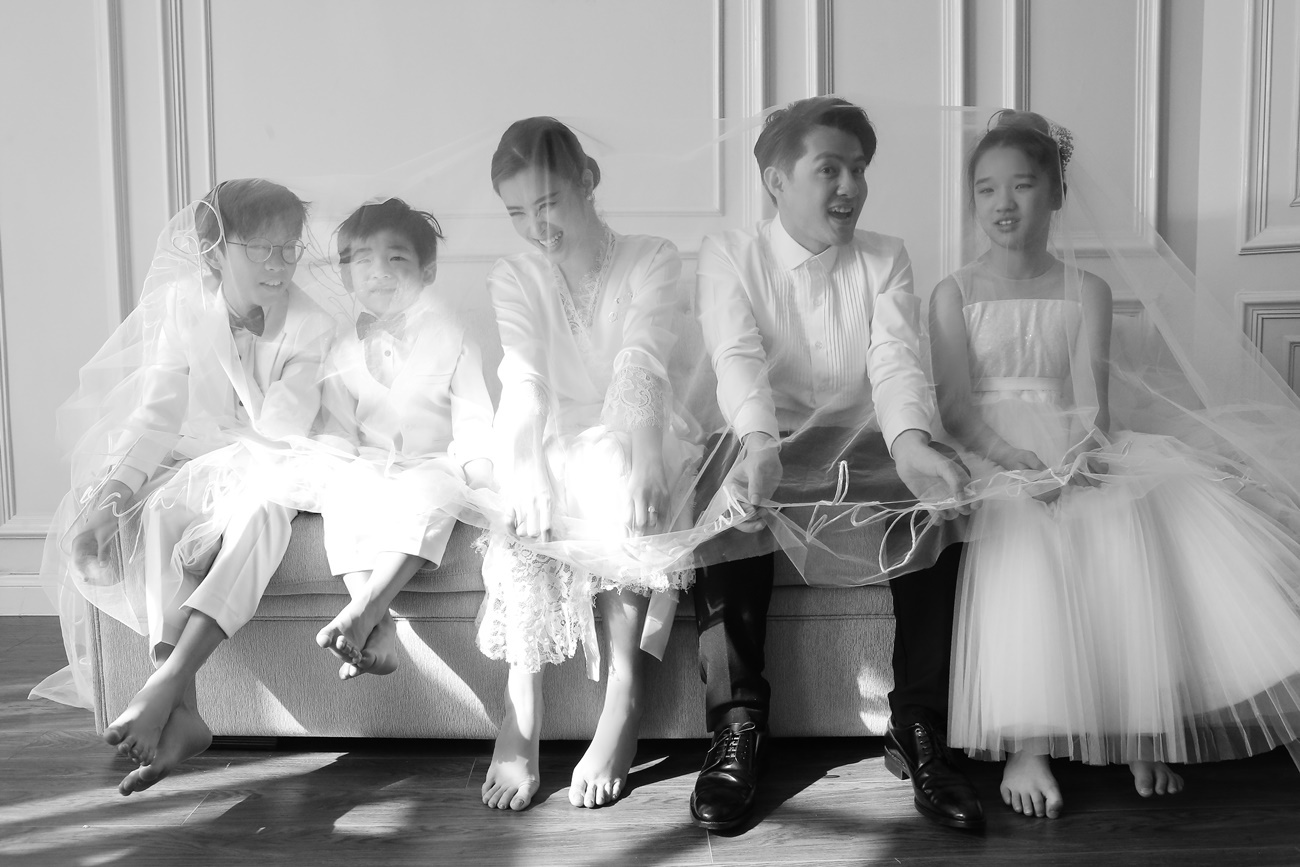 Dam cuoi Dong Nhi - Ong Cao Thang anh 2