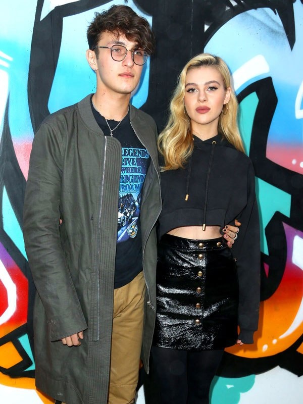 ban gai Brooklyn Beckham anh 8