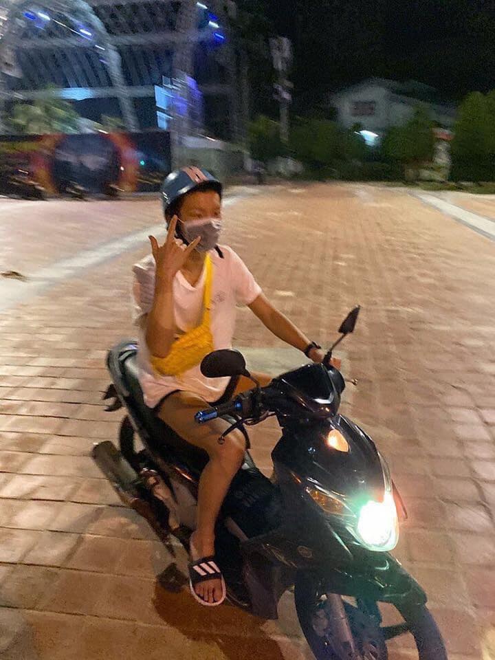 thành viên Winner đi xe máy ở Đà Nẵng  ảnh 1 thanh vien Winner di xe may o Da Nang anh 1