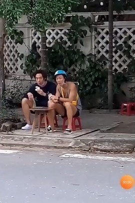 thành viên Winner đi xe máy ở Đà Nẵng  ảnh 3 thanh vien Winner di xe may o Da Nang anh 3