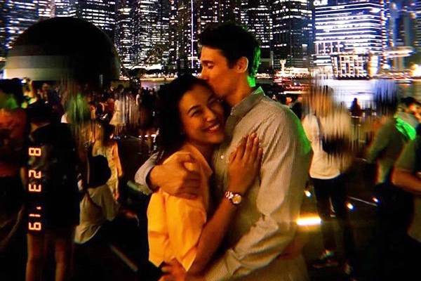 Hoàng Oanh kết hôn ảnh 2 Hoang Oanh ket hon anh 2