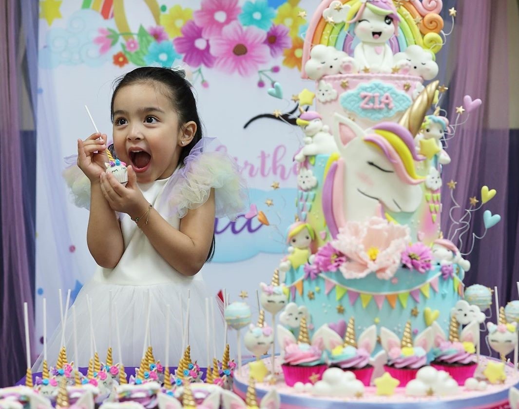 con gai Marian Rivera anh 2