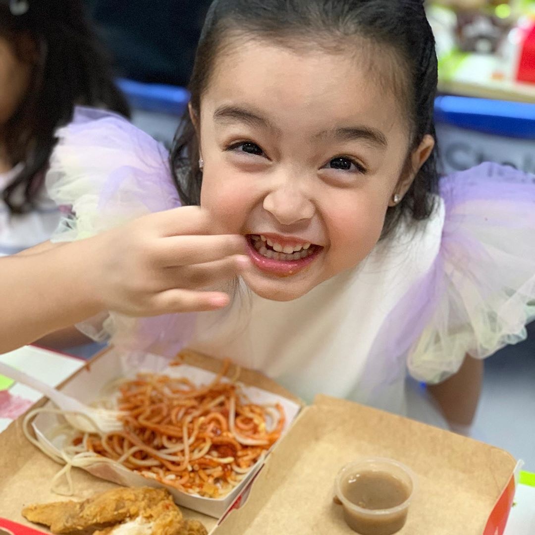 con gai Marian Rivera anh 5