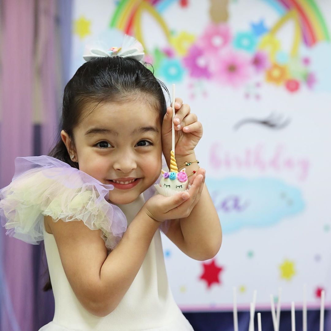 con gai Marian Rivera anh 3