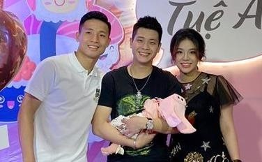 Quan A.P du day thang con gai cau thu Bui Tien Dung hinh anh