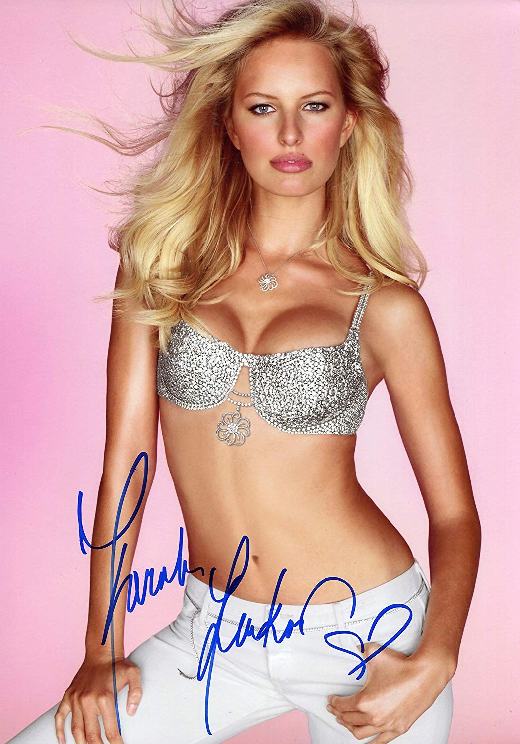 thien than noi y victoria's secret anh 6