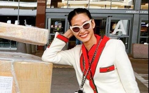 Hoang Thuy dien set do gan 180 trieu dong ngay dau o My hinh anh