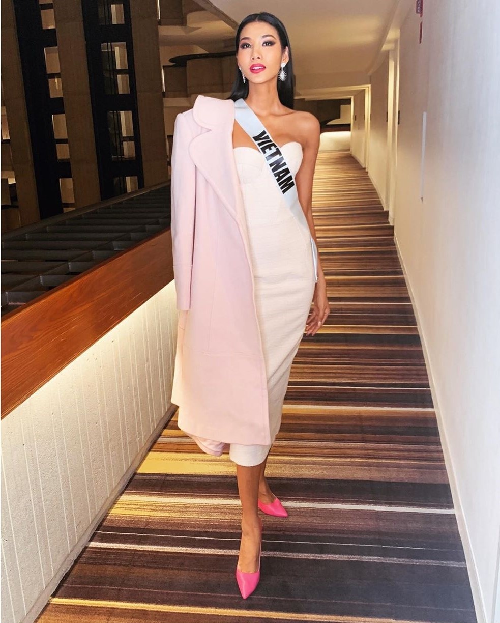 Hoang Thuy tai Hoa hau Hoan vu 2019 anh 11