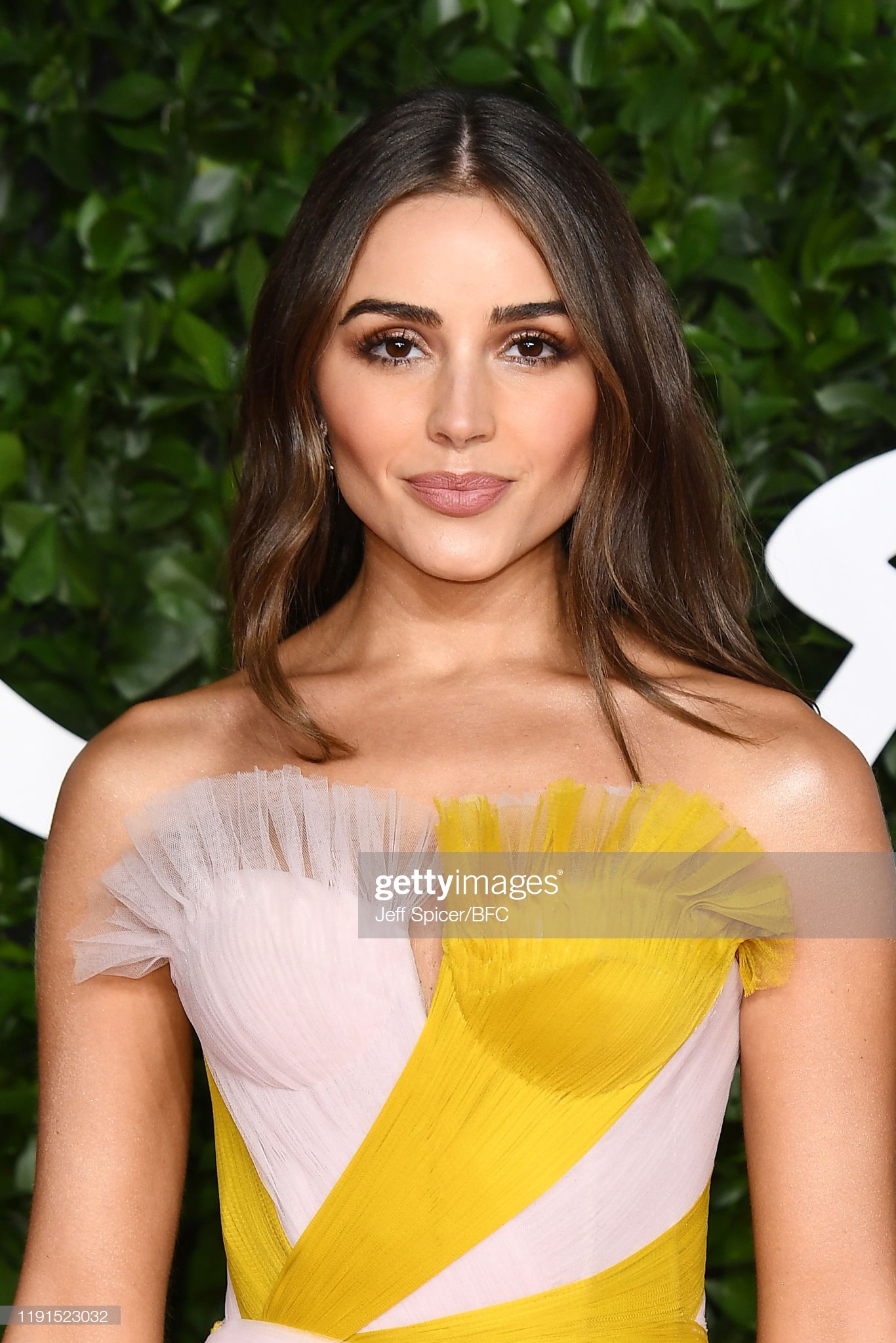 elsa hosk goi cam tren tham do anh 5