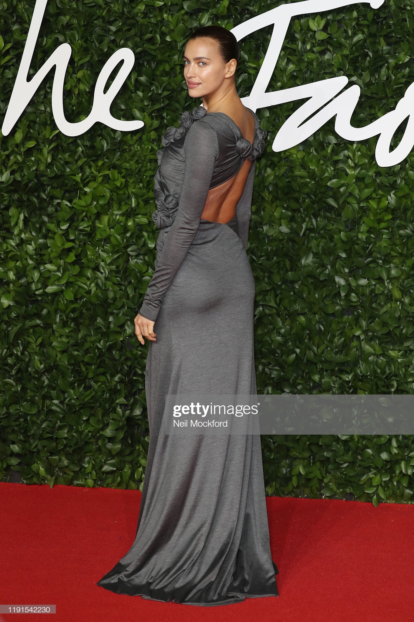 elsa hosk goi cam tren tham do anh 13