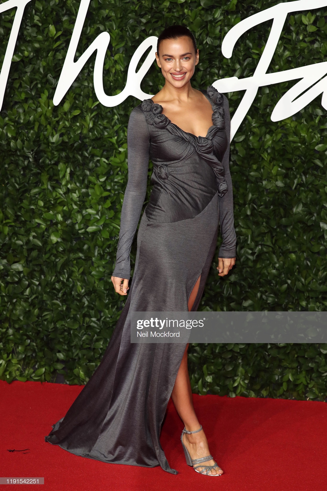 elsa hosk goi cam tren tham do anh 12