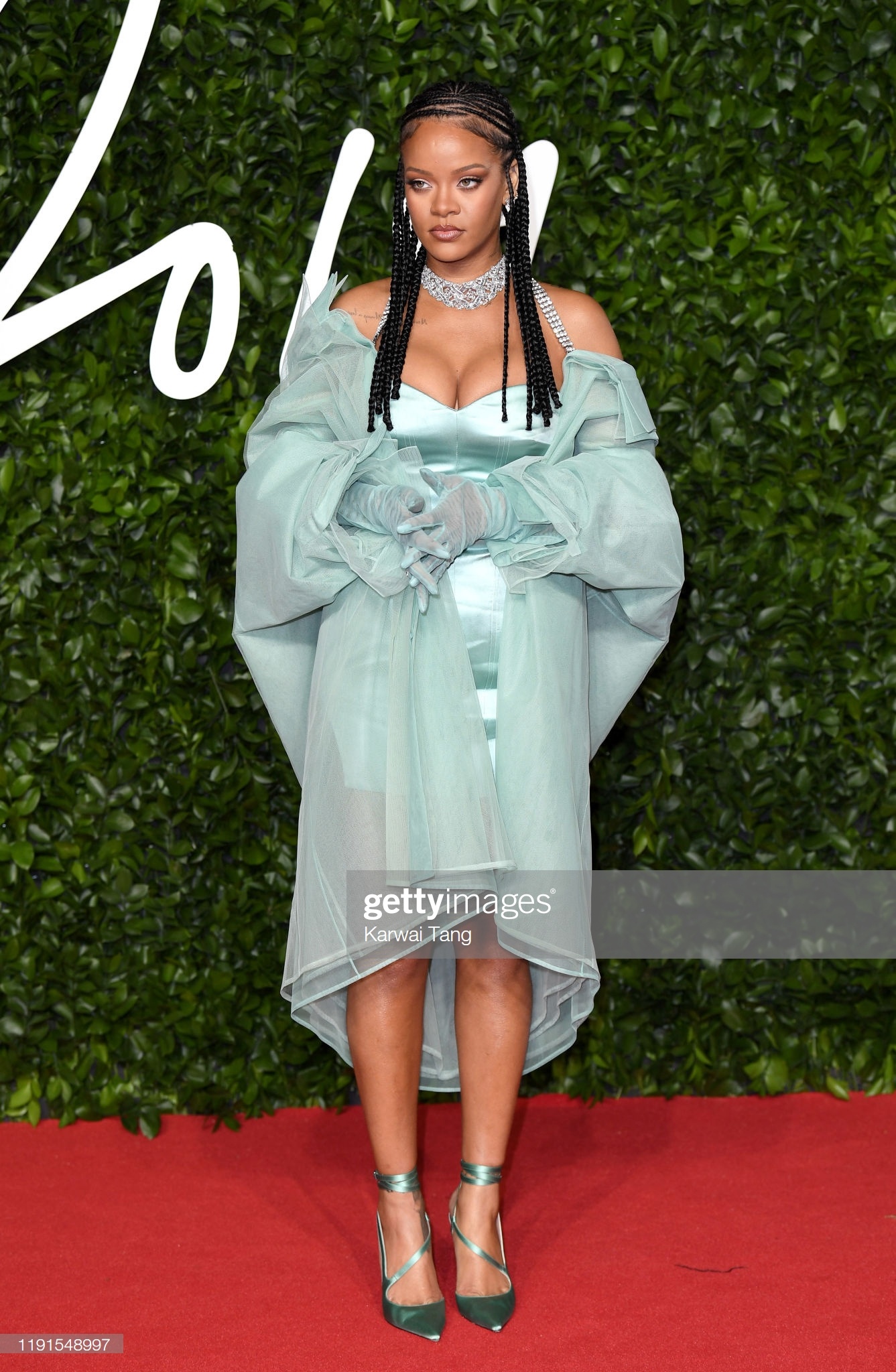 elsa hosk goi cam tren tham do anh 6