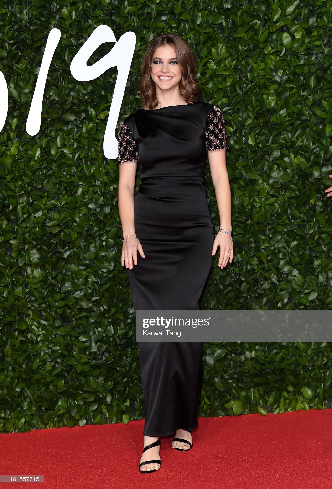 elsa hosk goi cam tren tham do anh 10