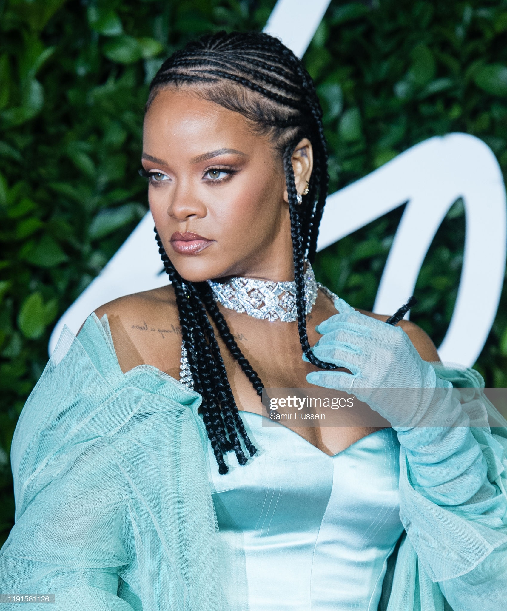 elsa hosk goi cam tren tham do anh 7