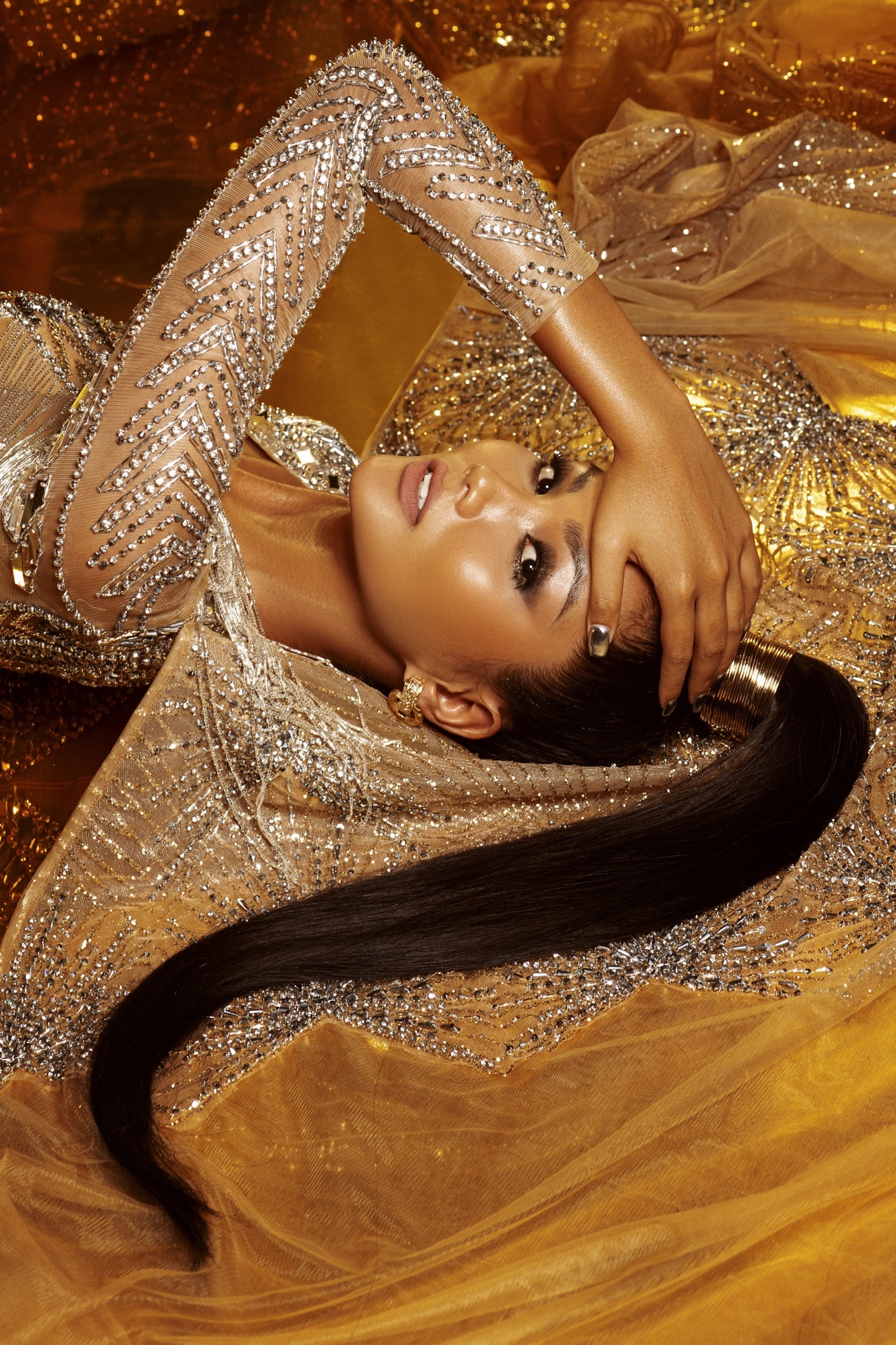 Hoa hau H'Hen Nie anh 7