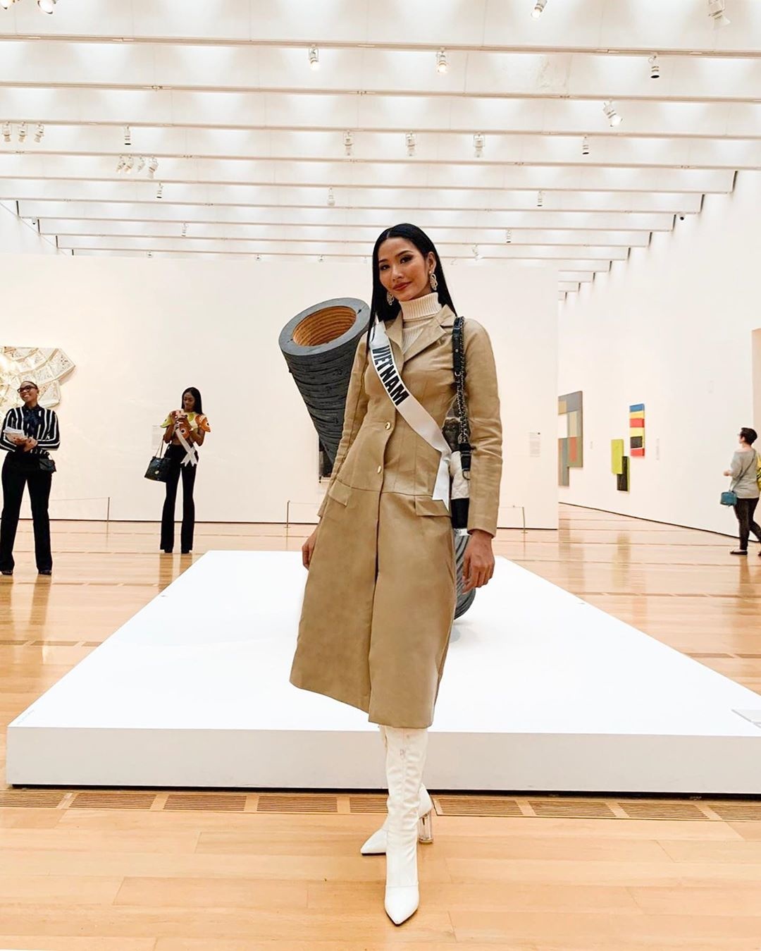 Hoang Thuy o Hoa hau Hoan vu 2019 anh 13