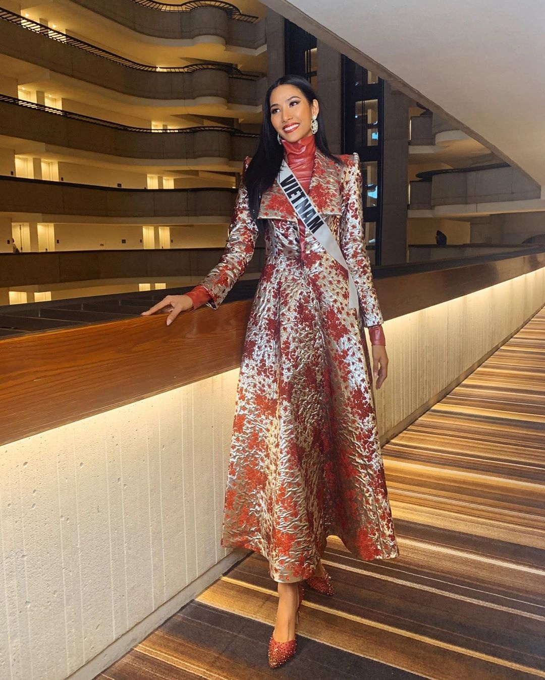 Hoang Thuy o Hoa hau Hoan vu 2019 anh 15