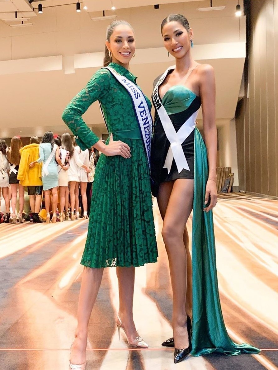 Hoang Thuy o Hoa hau Hoan vu the gioi 2019 anh 12