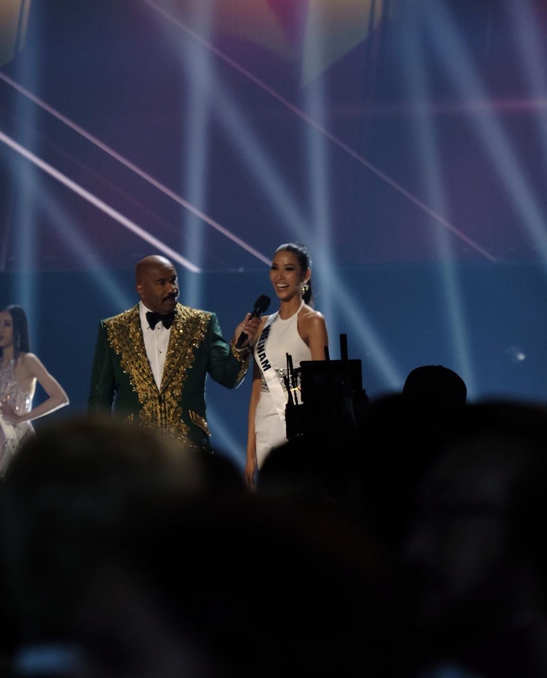 Hoang Thuy o Hoa hau Hoan vu the gioi 2019 anh 10