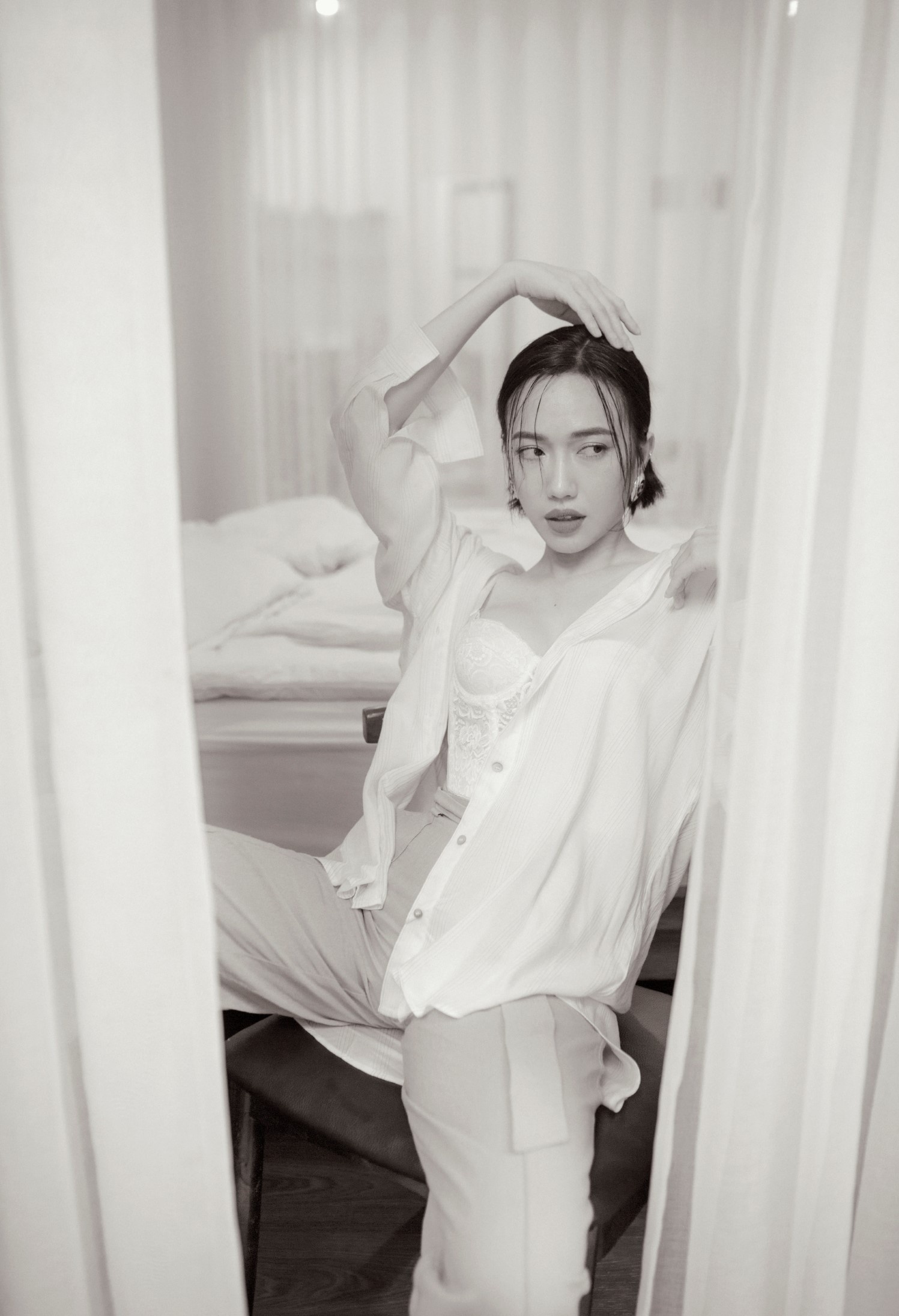 Dieu Nhi mac goi cam anh 8