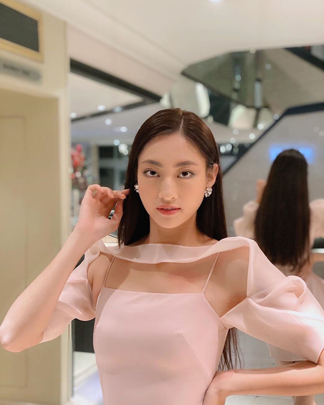 hoa hau luong thuy linh anh 12