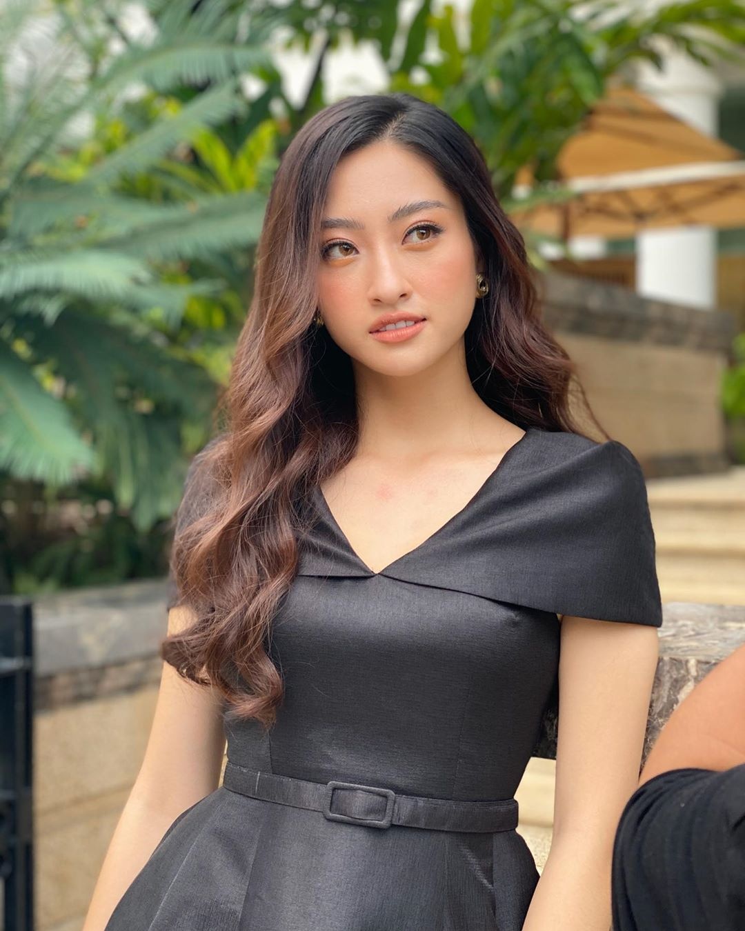 hoa hau luong thuy linh anh 13