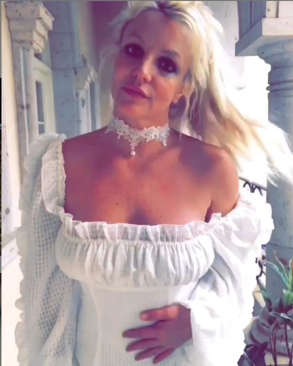 kylie jenner mac goi cam don giang sinh anh 14