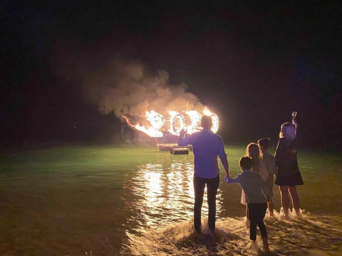 sao Hollywood don nam moi anh 6