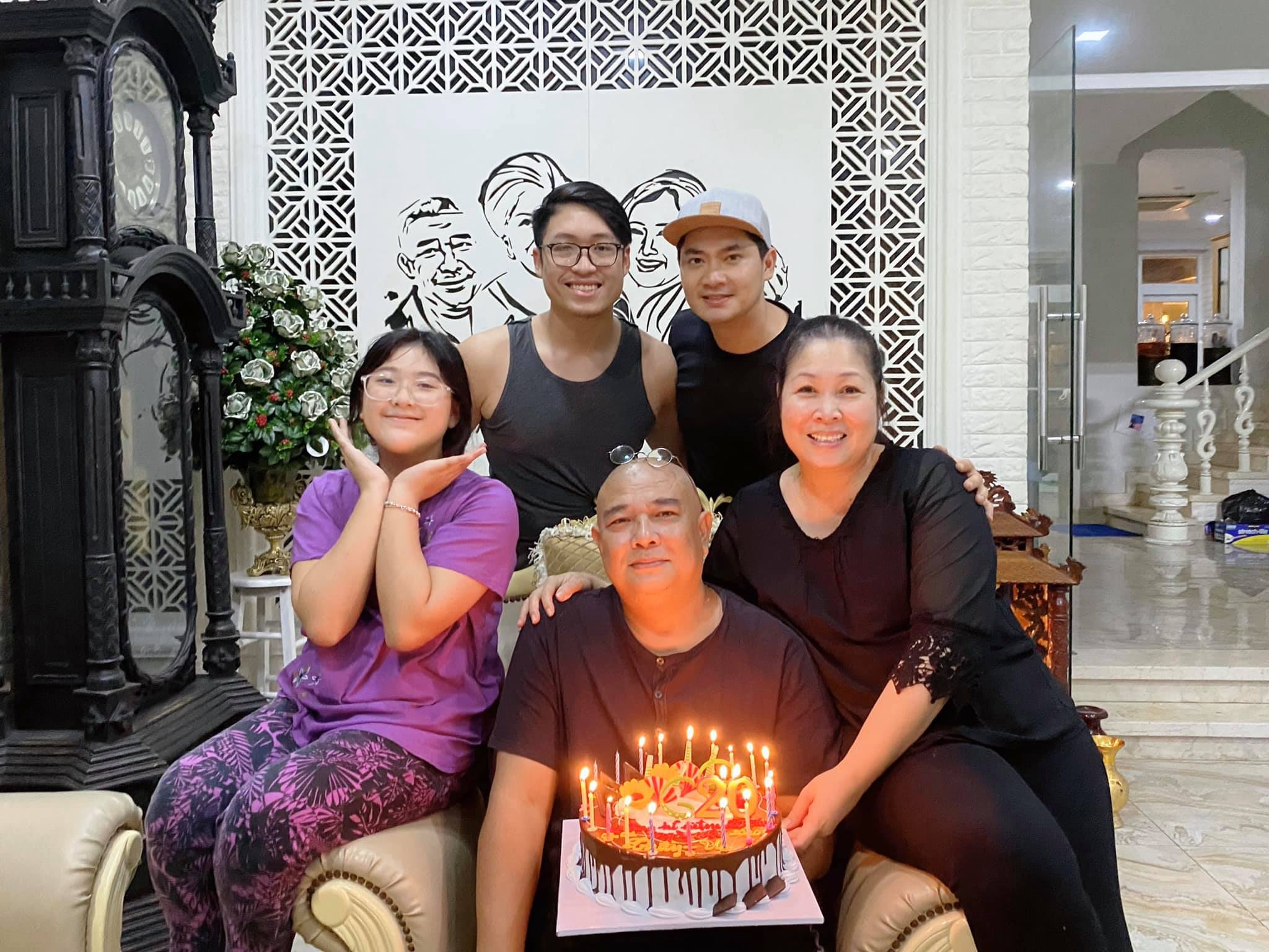 hong van ky niem 20 nam ngay cuoi anh 1