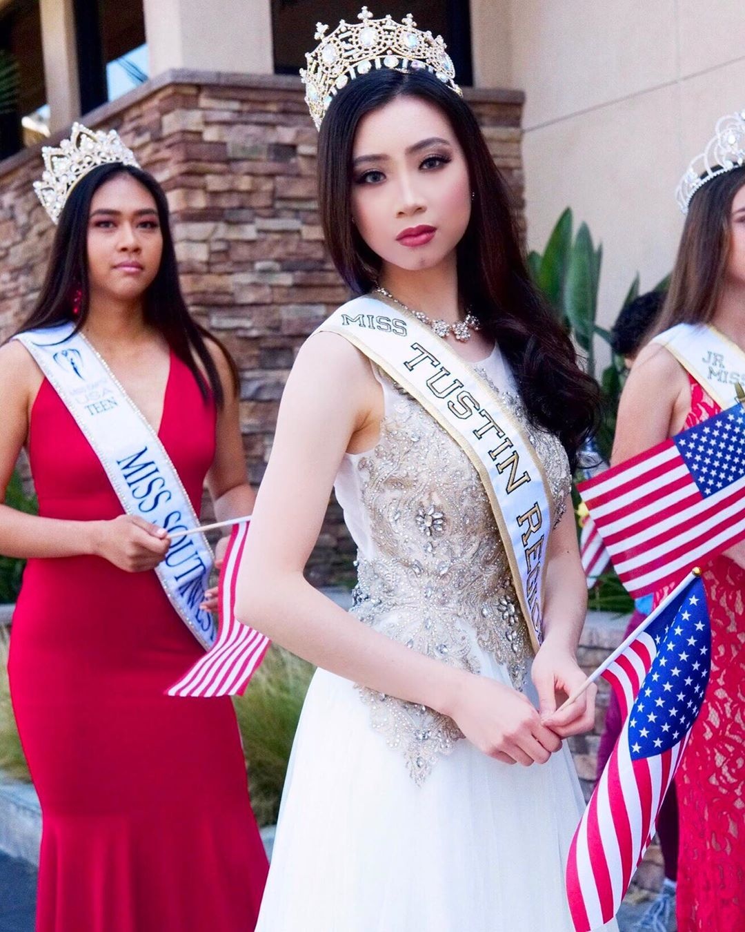 nguoi mau goc Viet len bia tap chi My anh 10