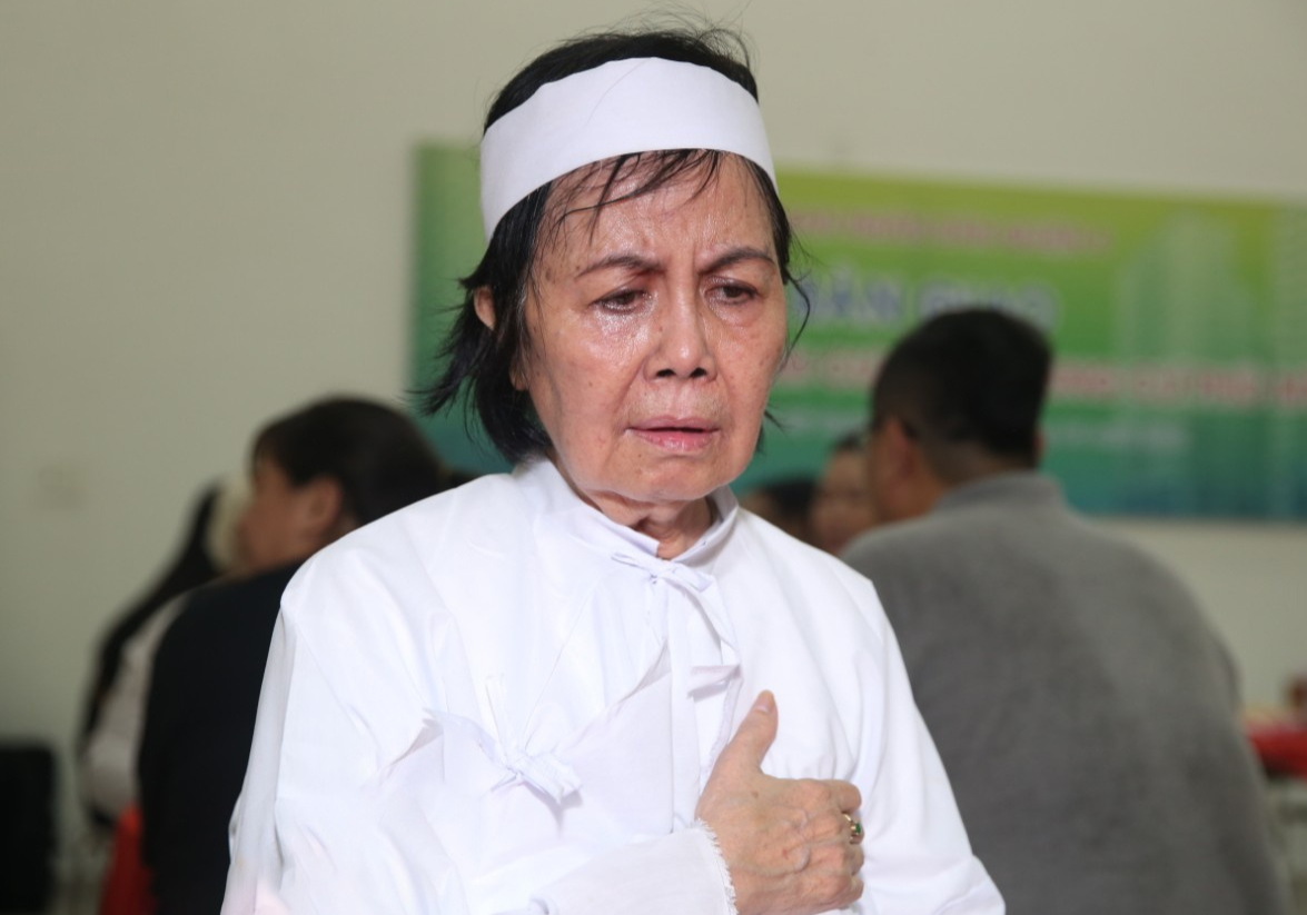 Vo co nghe si Chanh Tin: 'Anh noi tim that lai, dau qua' hinh anh