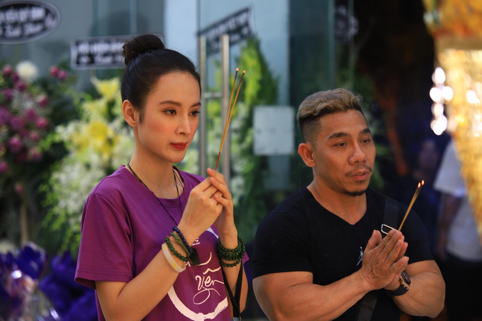 angela phuong trinh vieng chanh tin anh 1