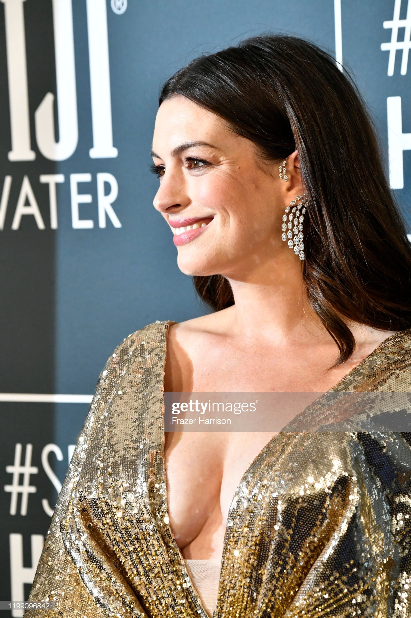 Anne Hathaway goi cam sau khi sinh con anh 2