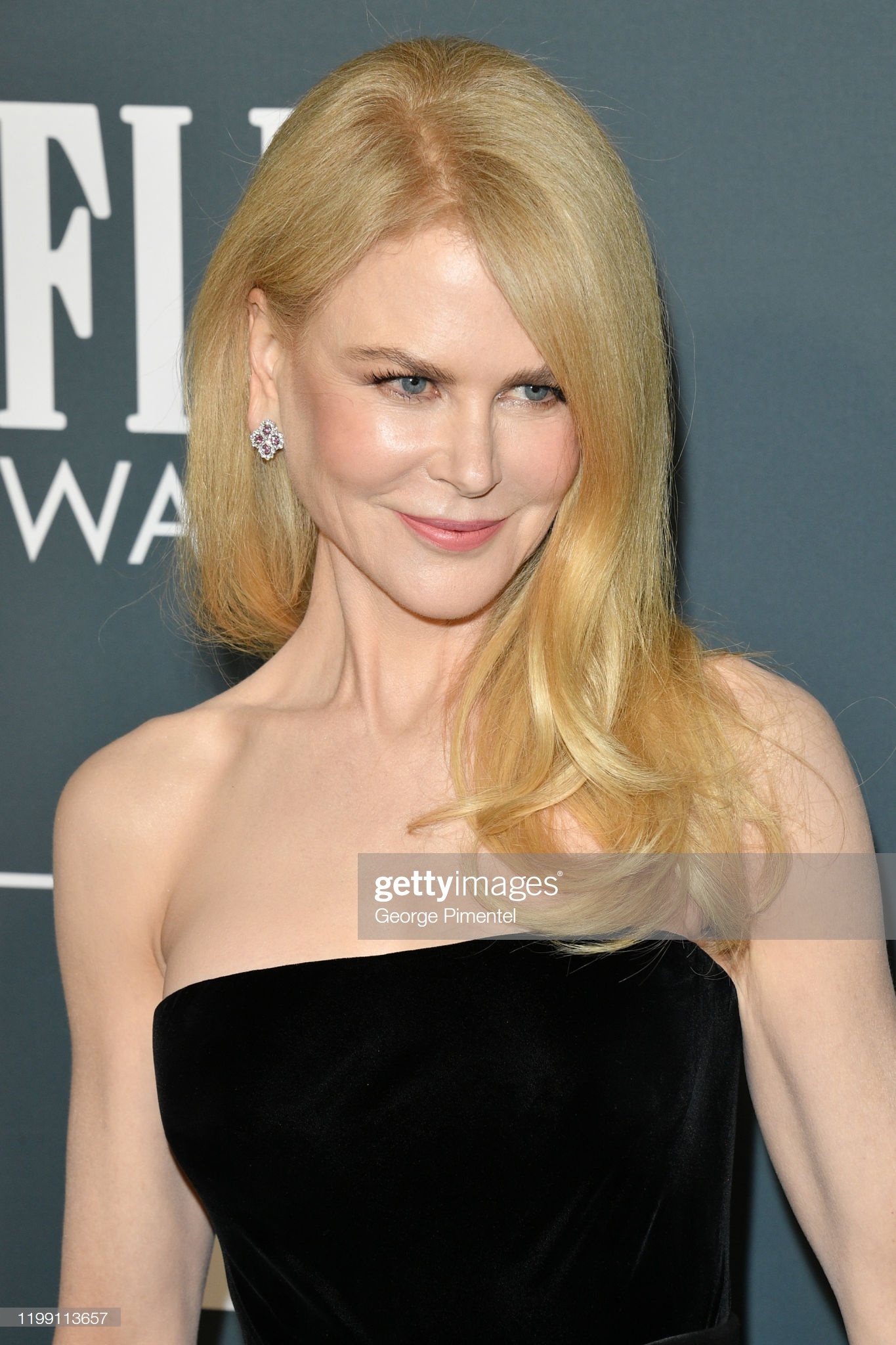 Anne Hathaway goi cam sau khi sinh con anh 12