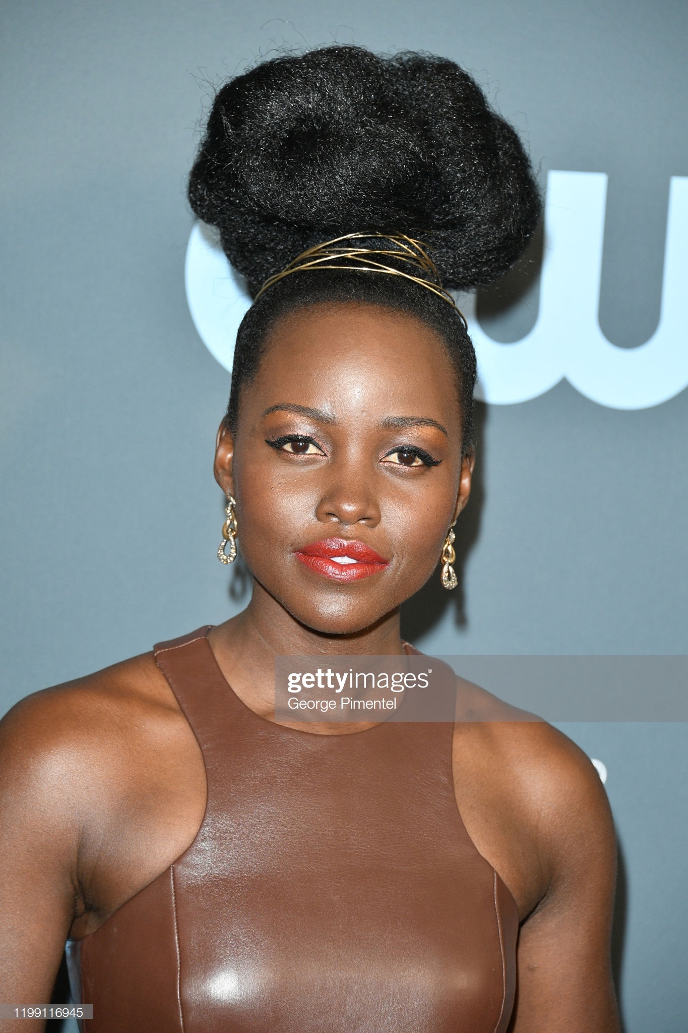 Anne Hathaway goi cam sau khi sinh con anh 14