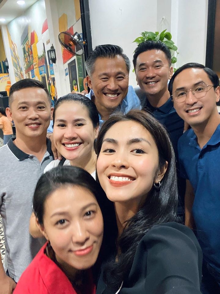 tang thanh ha ngo ngo ban than dip tet anh 2