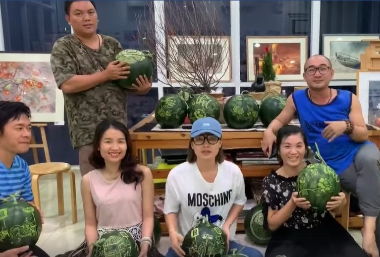 tang thanh ha ngo ngo ban than dip tet anh 5