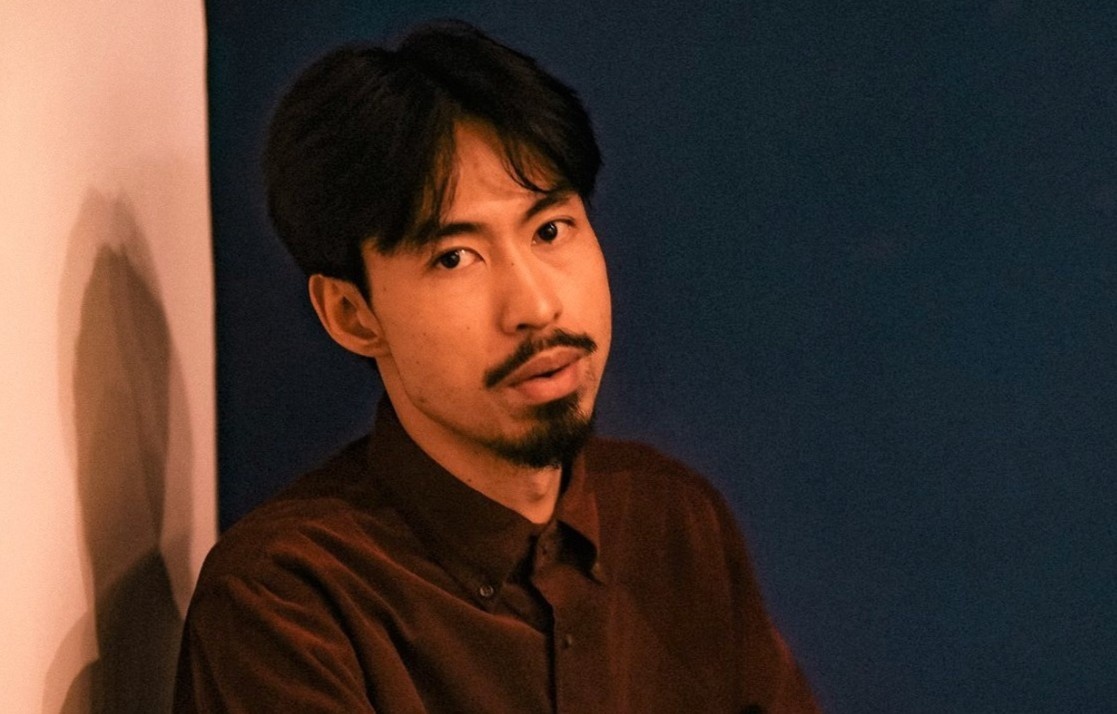 Den Vau noi gi khi bi to xuc pham nhom nhac BTS? hinh anh