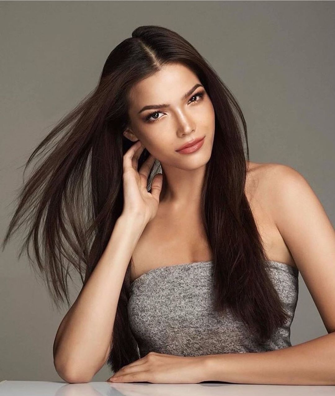 10 hoa hau dep nhat 2019 anh 5